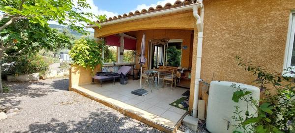 Pavillon familial de 2009, 3 chambres, garage.