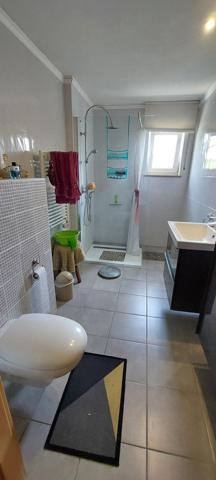 Pavillon familial de 2009, 3 chambres, garage.