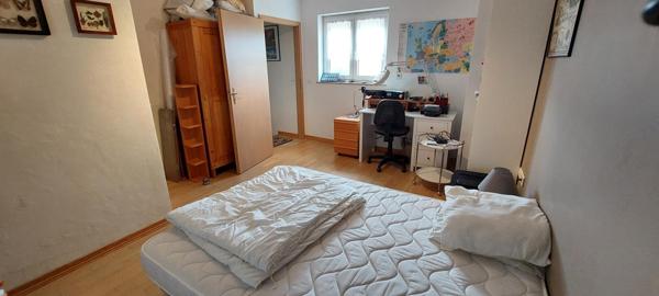 Pavillon familial de 2009, 3 chambres, garage.