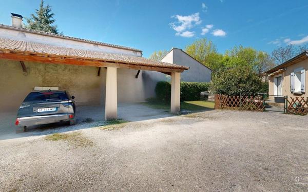 Maison à louer    4 pièces •  Ruoms