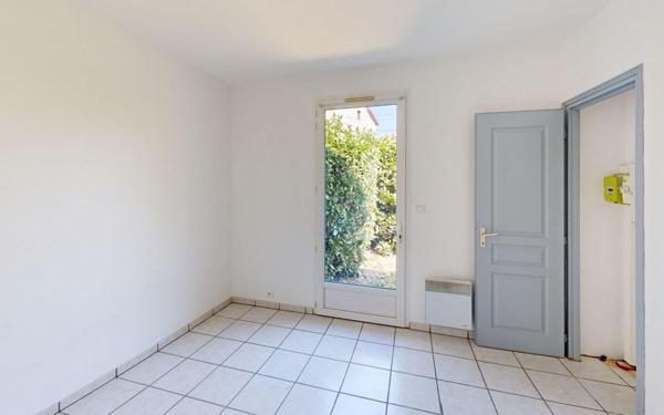 Maison à louer    4 pièces •  Ruoms