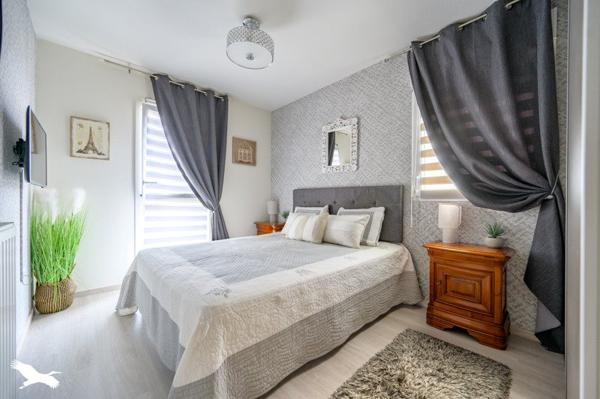 Maison à vendre 359 040 € Saint-Xandre 5 p 90 m² DPE C
