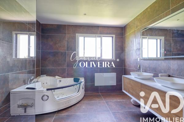 Maison à vendre 7 pièces 210 m² Domont