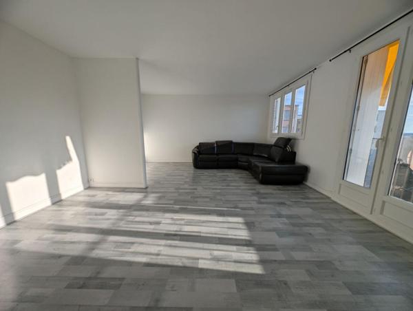 Lumineux, spacieux, sans vis-à-vis : votre futur appartement T5 à Dreux