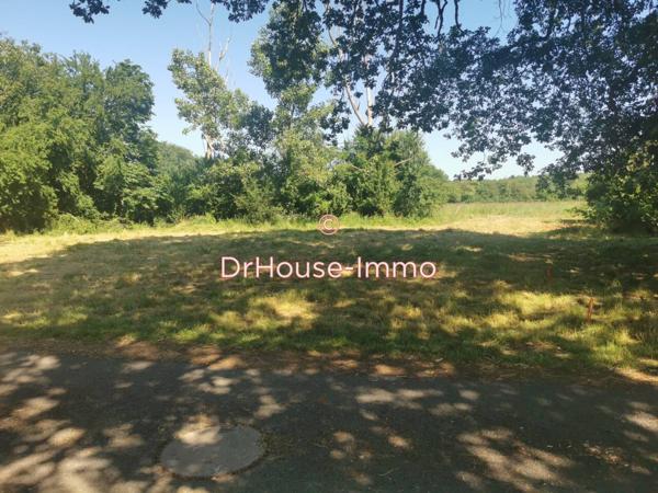 Terrain à vendre de 1 361 m²
