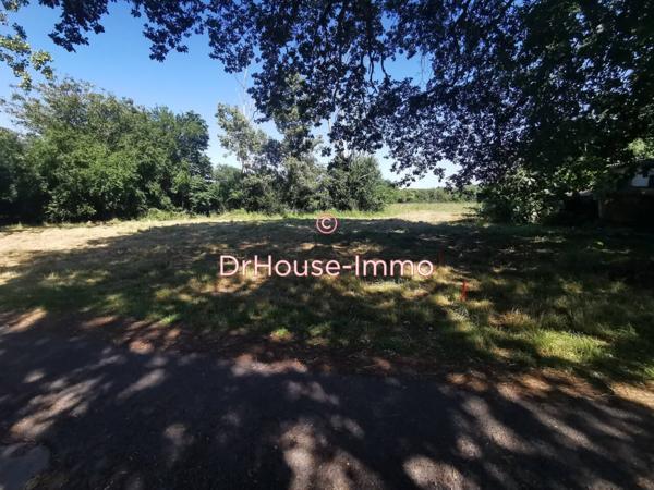 Terrain à vendre de 1 361 m²