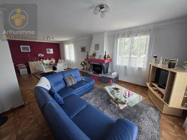 Vente                                                      Maison
                        
                     6 pièces                      108 m2                     à Sallertaine