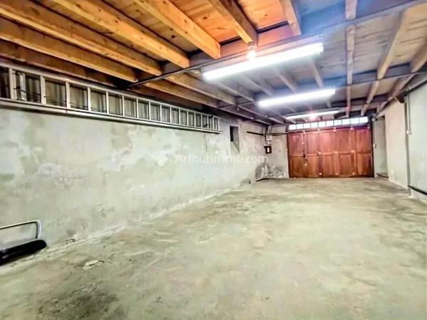 Vente                                                      Maison
                        
                     5 pièces                      148 m2                     à Castres