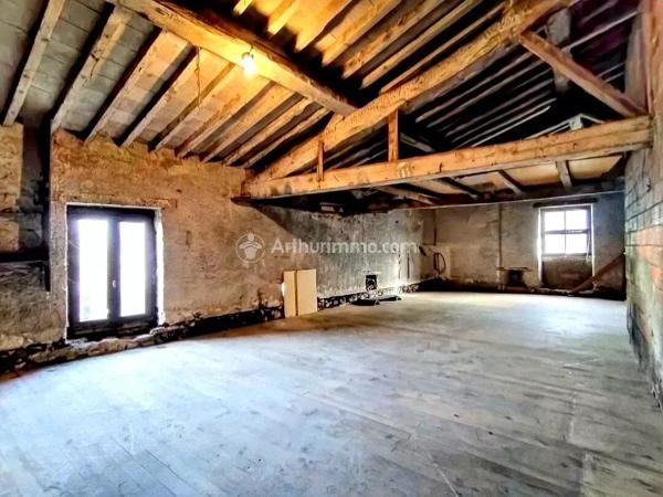 Vente                                                      Maison
                        
                     5 pièces                      148 m2                     à Castres
