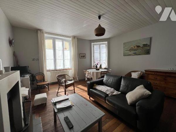 A VENDRE - BATZ SUR MER - PLEIN CENTRE - TOUT A PIED
Emplacement idéal, au coeur du bourg , au...