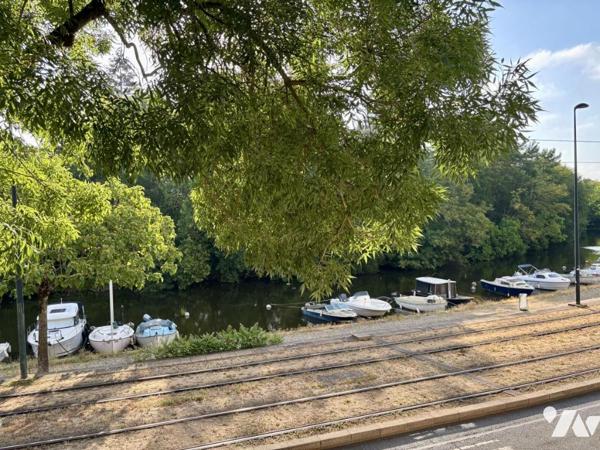 NANTES – QUAI DE VERSAILLES – VUE SUR LES BORDS DE L'ERDRE