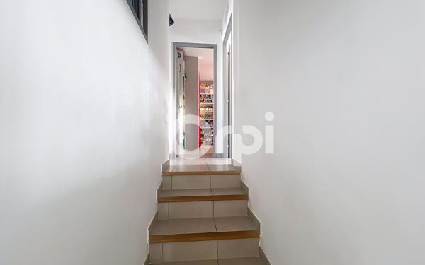 Maison à vendre    6 pièces • 162,75 m2 Roquebrune-sur-Argens