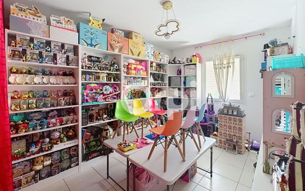 Maison à vendre    6 pièces • 162,75 m2 Roquebrune-sur-Argens