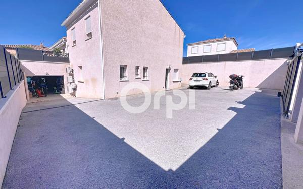 Maison à vendre    6 pièces • 162,75 m2 Roquebrune-sur-Argens