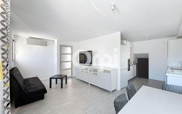 Maison à vendre    6 pièces • 162,75 m2 Roquebrune-sur-Argens