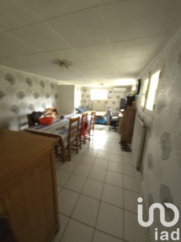 Maison traditionnelle 4 pièces de 137 m² à Mouleydier (24520)