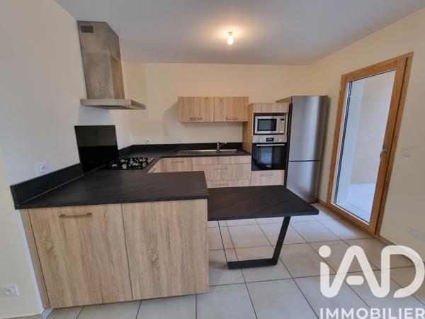 Location appartement 3 pièces 72 m² Veauche