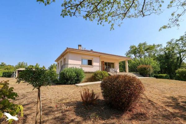 Maison à vendre 210 400 € Vélines 5 p 133 m² DPE D