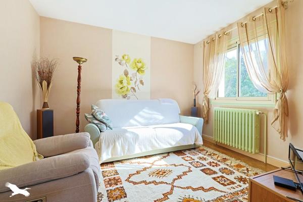 Maison à vendre 210 400 € Vélines 5 p 133 m² DPE D