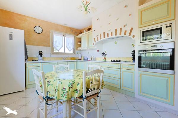 Maison à vendre 210 400 € Vélines 5 p 133 m² DPE D