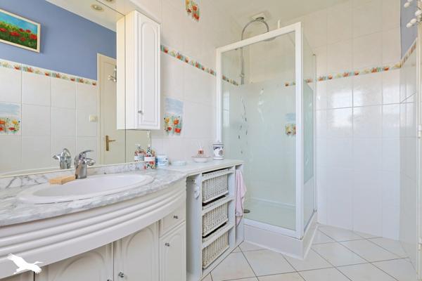 Maison à vendre 210 400 € Vélines 5 p 133 m² DPE D