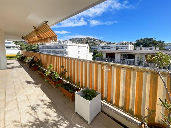 Grand 3/4 P PROCHE CROISETTE à rénover!