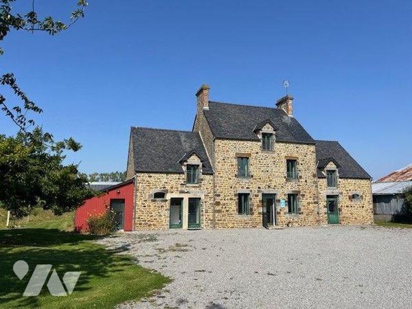 Maison d'habitation face au Mont-Saint-Michel d'une surface de 273m² habitables faisant aujourd...
