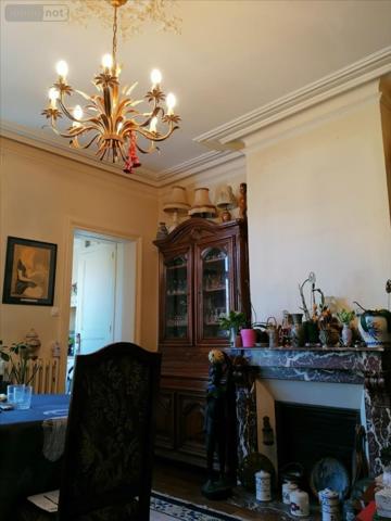 Maison de maître à vendre à Descartes dans l'Indre-et-Loire (37160), ref : 082/327