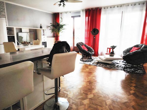 Appartement à SAINT-MARTIN-D'HERES, 38400 - 4 pièces 105m²