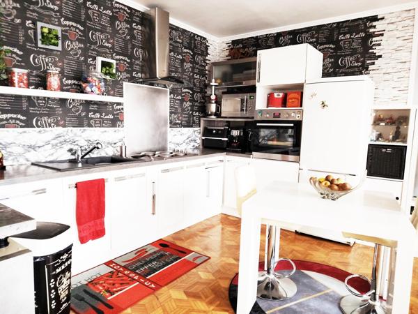 Appartement à SAINT-MARTIN-D'HERES, 38400 - 4 pièces 105m²