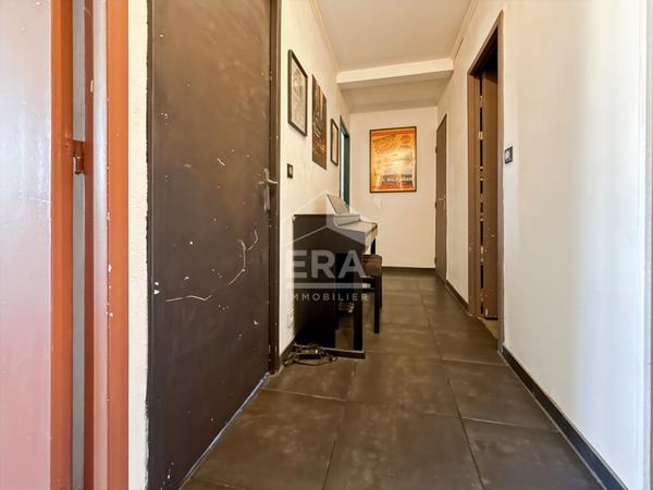 Appartement Marseille 4 pièces 82 m2 Parking box