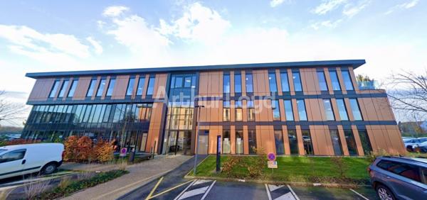 Bureaux à louer à Lesquin espaces modulables et services sur site