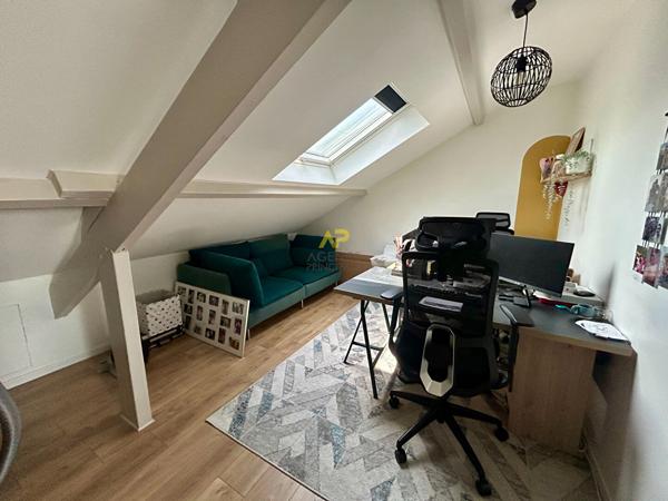 MAISON MEUBLEE CHAMPS GUILLAUME Loyer 2 400 €/mois **  - Référence  2107