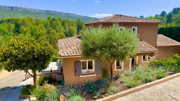 Maison à vendre 6 pièces CHATEAUNEUF LE ROUGE (13)