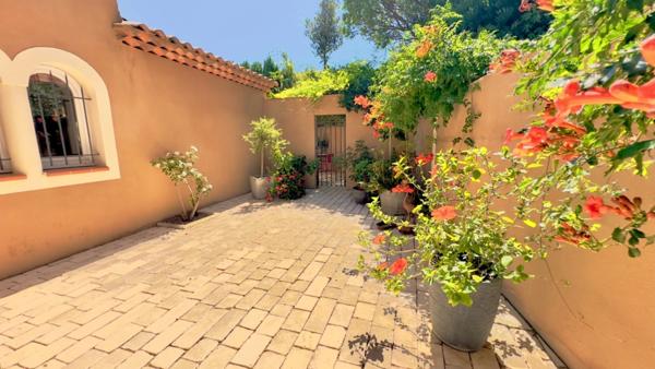 Maison à vendre 6 pièces CHATEAUNEUF LE ROUGE (13)