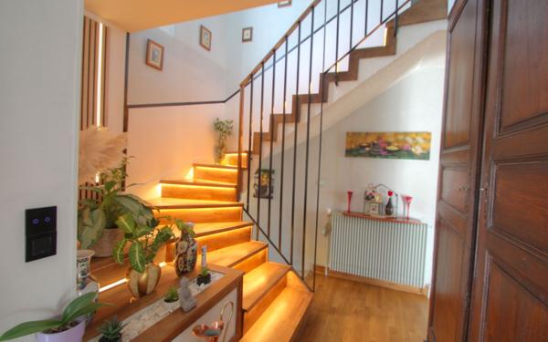 Maison à vendre    6 pièces • 160 m2 Saint-Jean-de-la-Ruelle