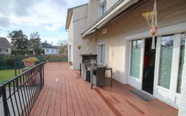 Maison à vendre    6 pièces • 160 m2 Saint-Jean-de-la-Ruelle