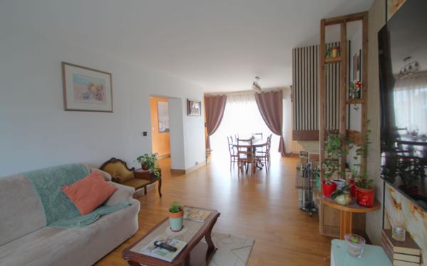 Maison à vendre    6 pièces • 160 m2 Saint-Jean-de-la-Ruelle