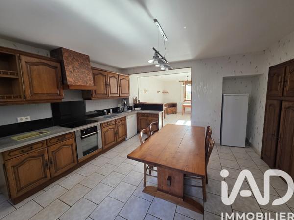 Maison à vendre 7 pièces 201 m² Fleurey-lès-Faverney