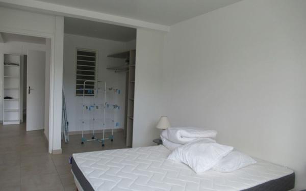 Appartement à louer    2 pièces •  Remire-Montjoly