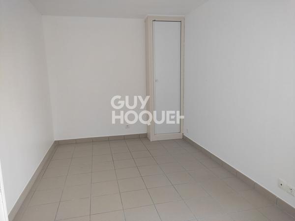 Maison à louer - 3 pièces à Estrees Mons