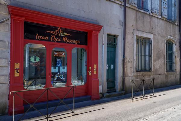 CARCASSONNE – BASTIDE SAINT-LOUIS Workshop de 98m² avec boutique et appartement T2 bis