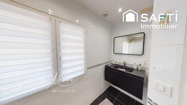 SAINT-AYGULF – VILLA VUE MER AVEC PISCINE - SAINT AYGULF (83370)