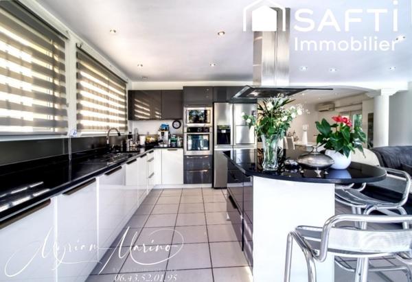 SAINT-AYGULF – VILLA VUE MER AVEC PISCINE - SAINT AYGULF (83370)