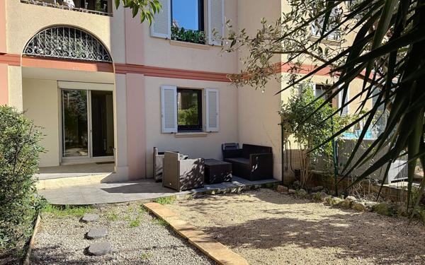 Appartement à vendre    1 pièce • 31,87 m2 Fréjus
