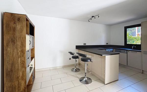 Appartement à vendre    1 pièce • 31,87 m2 Fréjus