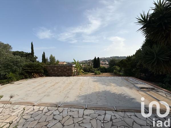 Maison à vendre 5 pièces 150 m² Carqueiranne