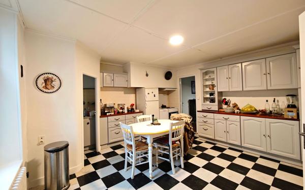 Maison à vendre    4 pièces • 105 m2 Mazamet