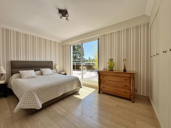 Maison  7 pièce(s)  4 chambre(s)  169.02 m²