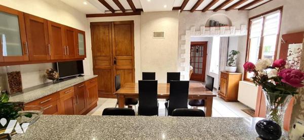 JAUX, Belle maison ancienne 3 chambres